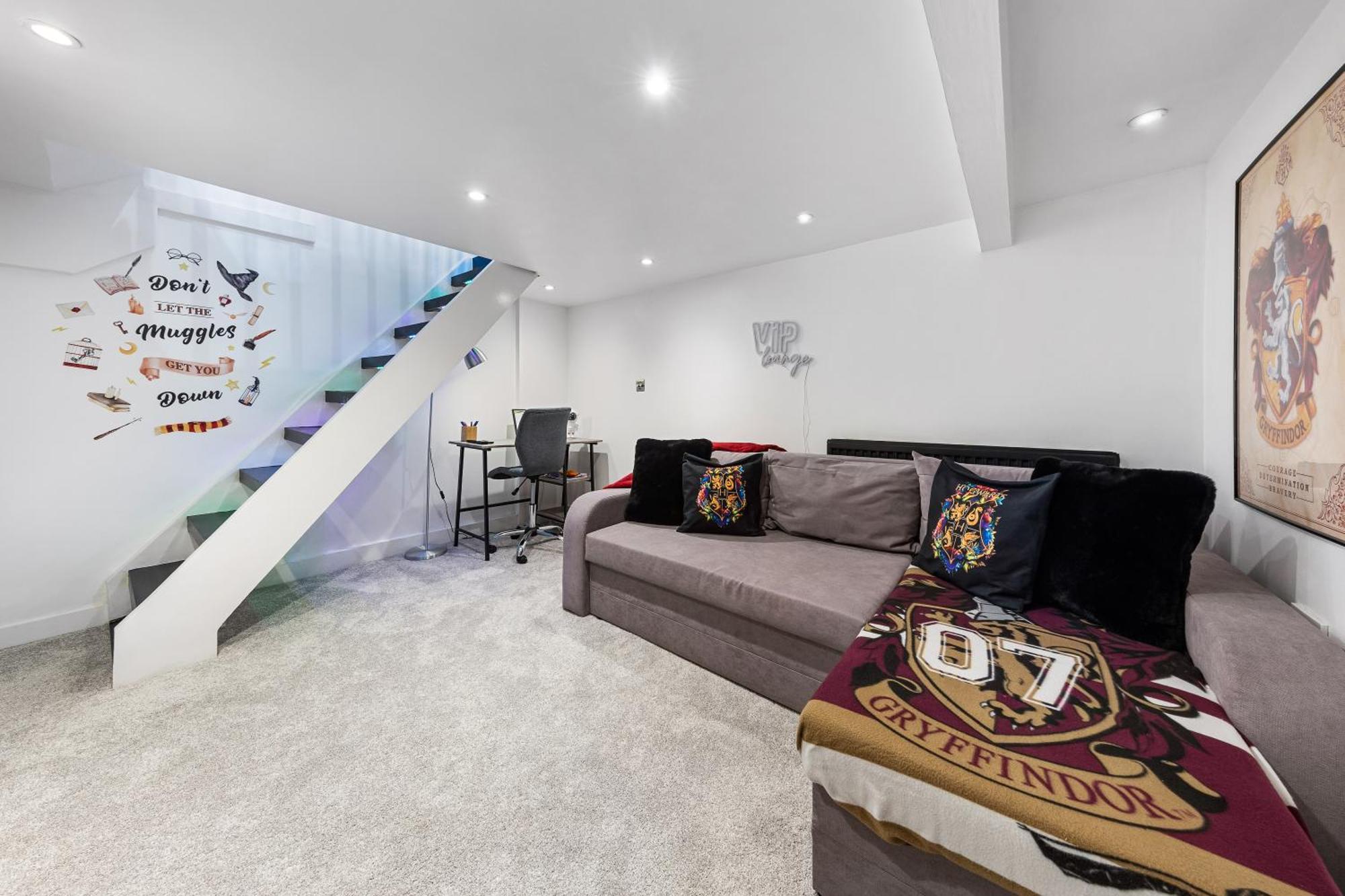 The Hogwarts Retreat - Cinema Room - Special May Offer - 25Th - 31St Watford  Esterno foto