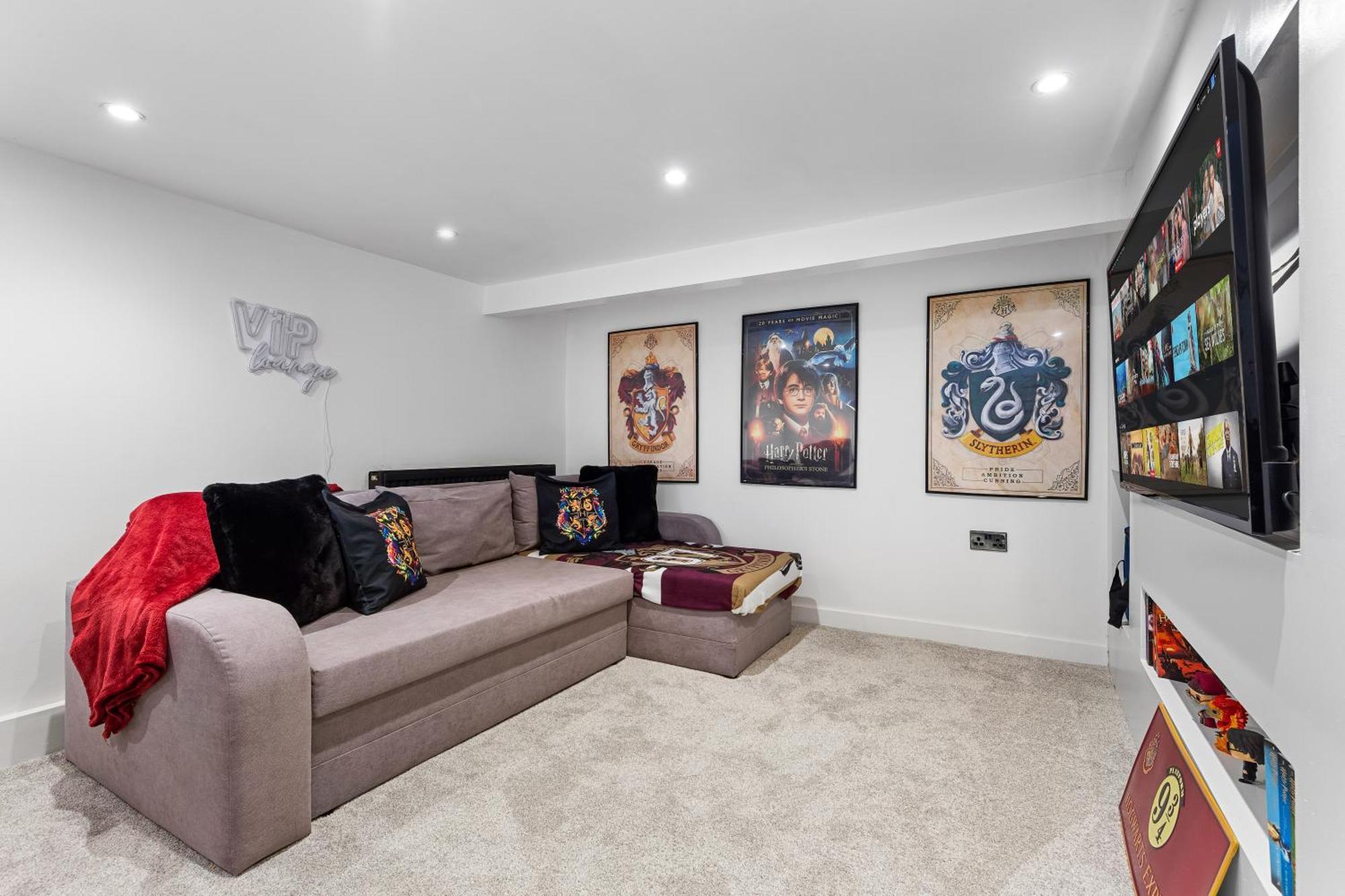The Hogwarts Retreat - Cinema Room - Special May Offer - 25Th - 31St Watford  Esterno foto
