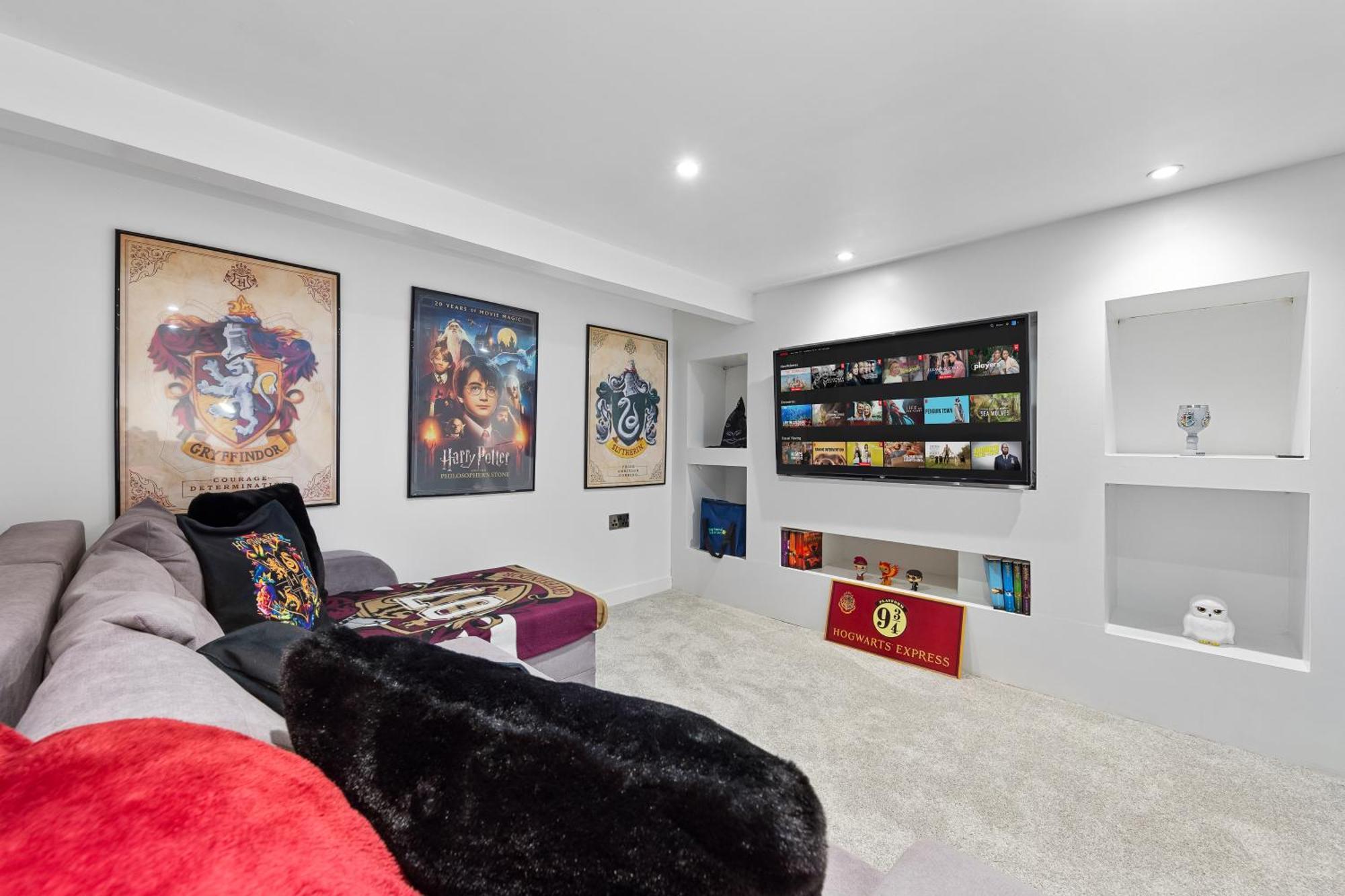 The Hogwarts Retreat - Cinema Room - Special May Offer - 25Th - 31St Watford  Esterno foto