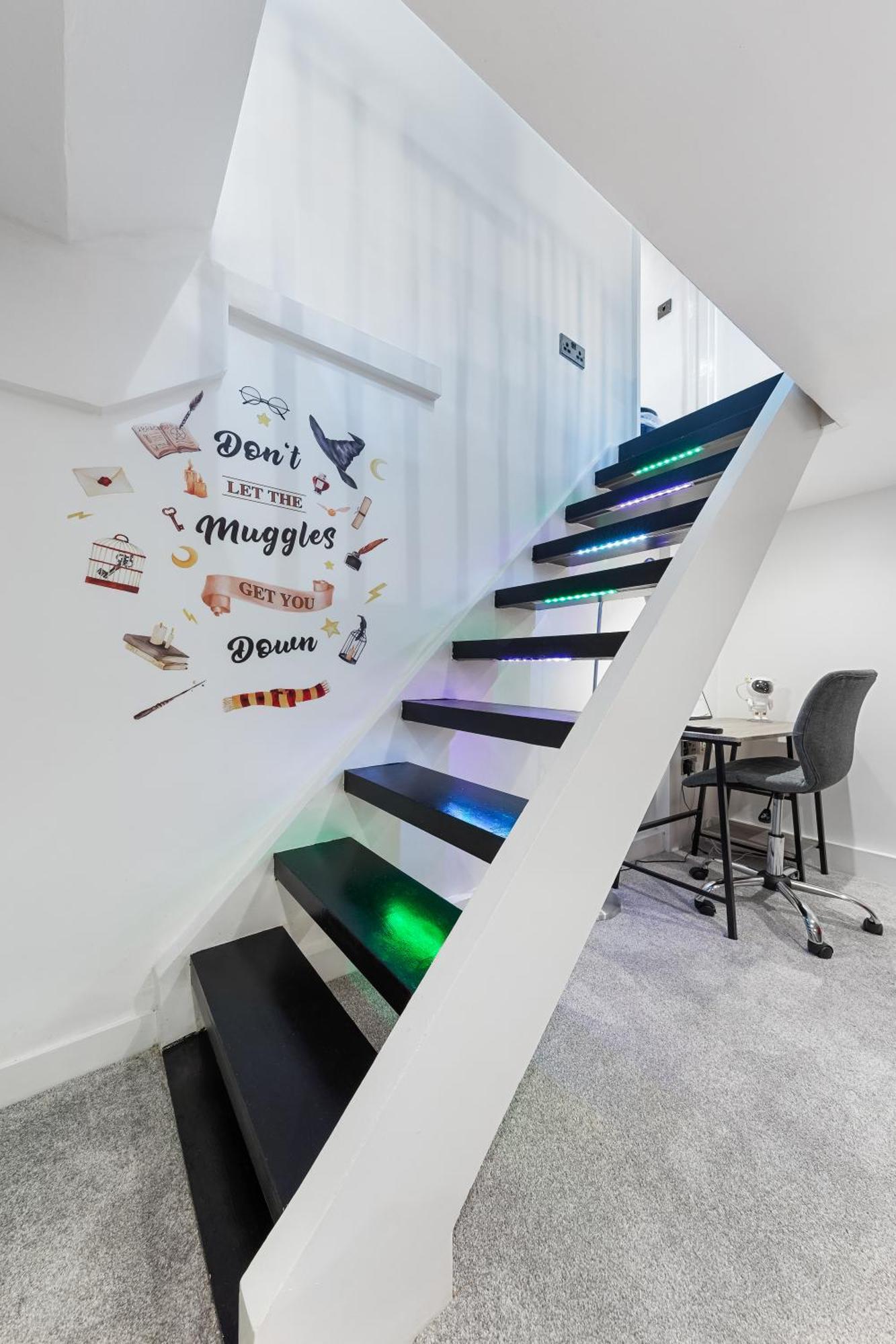 The Hogwarts Retreat - Cinema Room - Special May Offer - 25Th - 31St Watford  Esterno foto